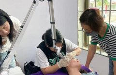 超皮秒洗眼線機器多少錢一臺？美容院洗眼線機器價格_洗眼線儀器設(shè)備